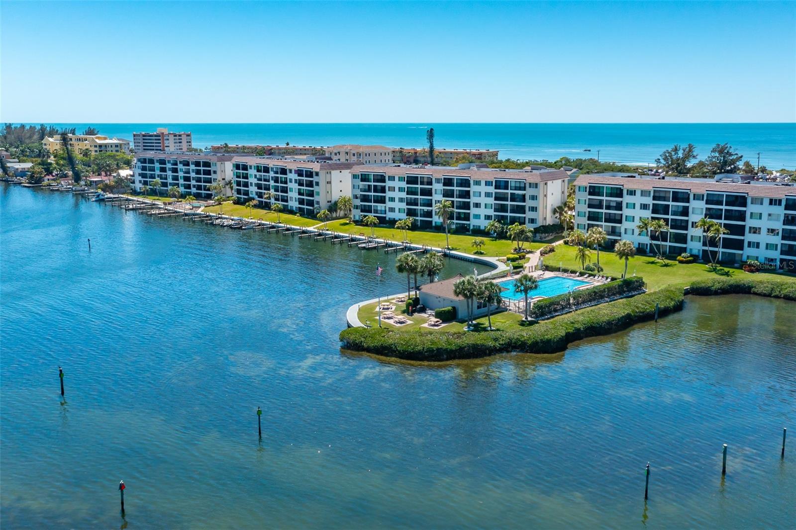 SUNRISE COVE SEC 4 - Residential