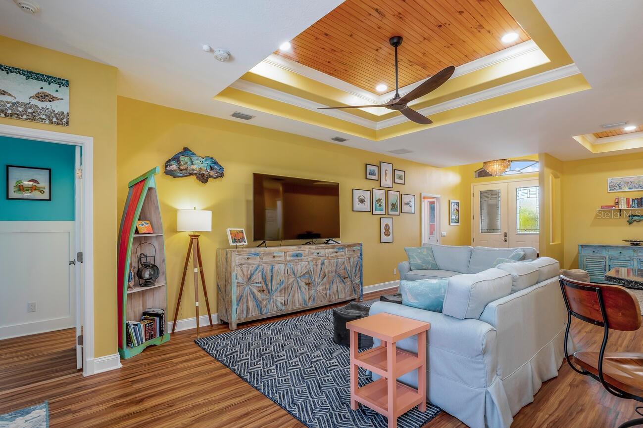 ROTONDA LAKES - Residential