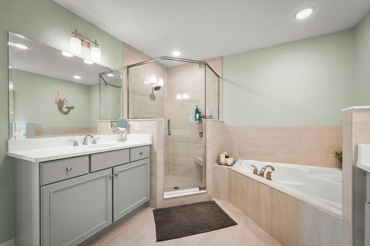 RIVERWALK/CORONAD ISLAND-BLDG - Residential