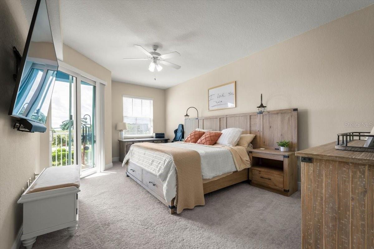 RIVERWALK/CORONAD ISLAND-BLDG - Residential