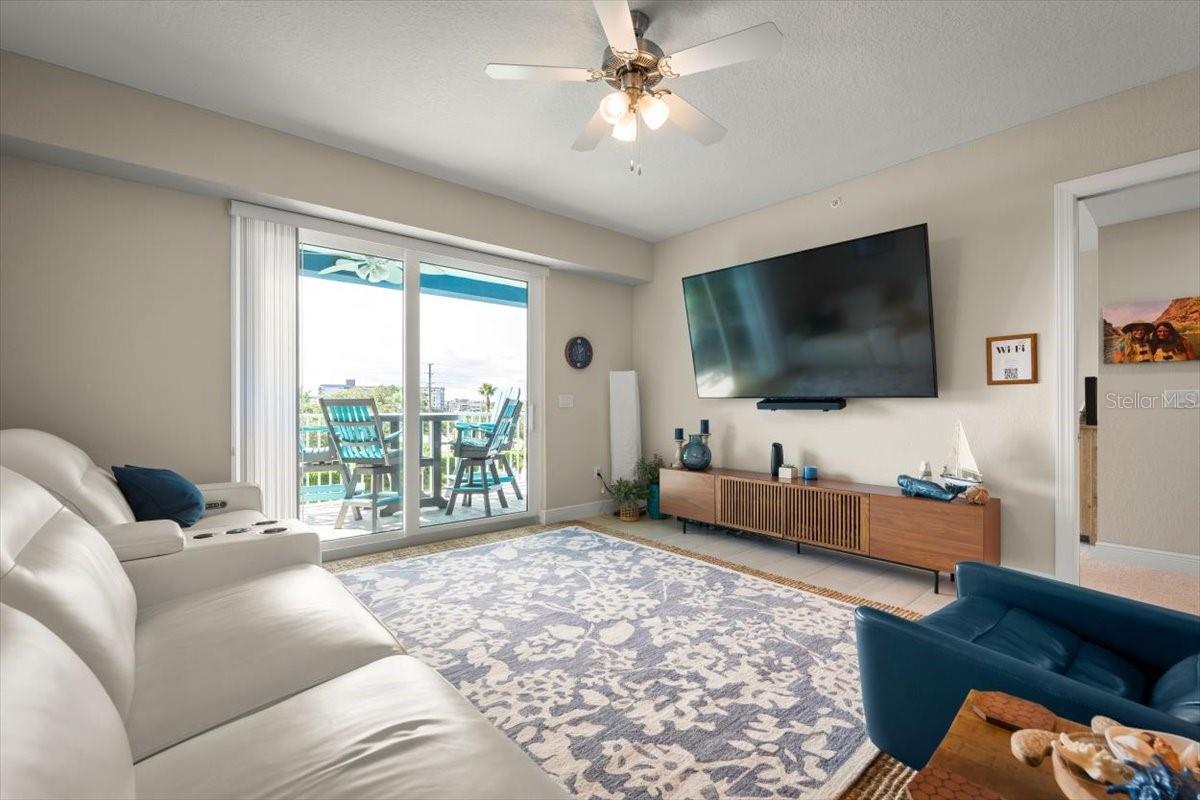 RIVERWALK/CORONAD ISLAND-BLDG - Residential