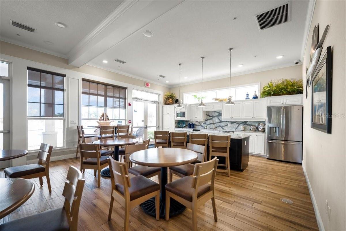 RIVERWALK/CORONAD ISLAND-BLDG - Residential