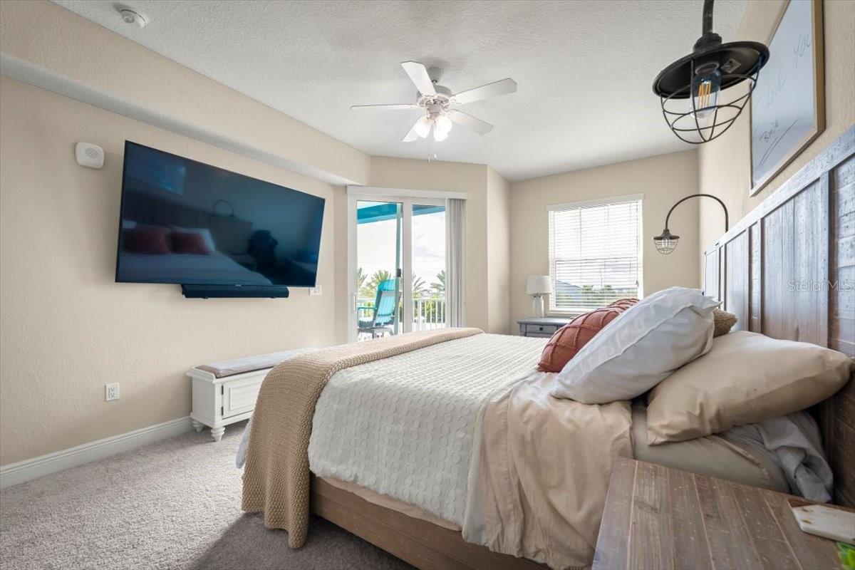 RIVERWALK/CORONAD ISLAND-BLDG - Residential