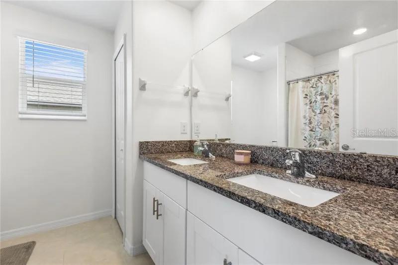 ABBOTT SQUARE PH 2 - Residential