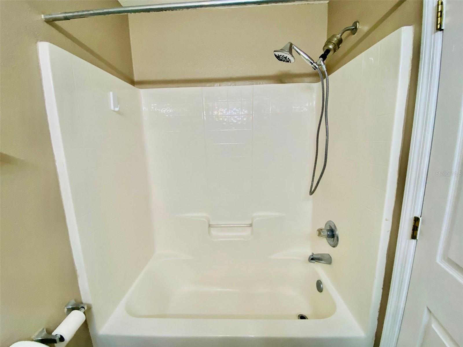 POINCIANA NBRHD 05 NORTH VILLAGE 03 - Residential Lease