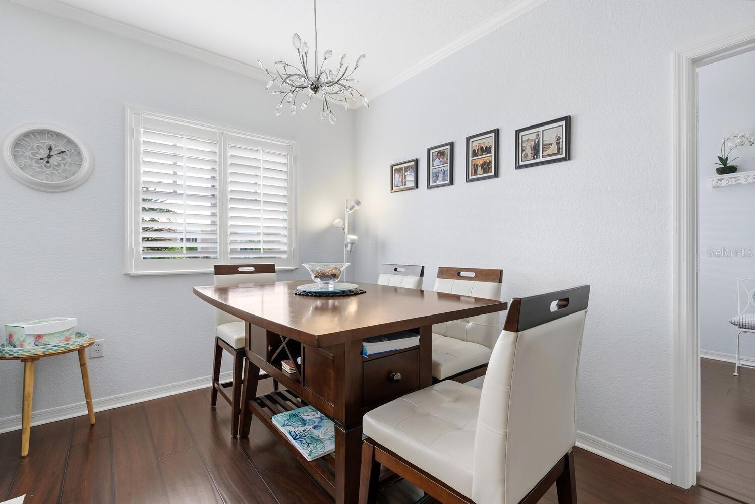 BROADWAY PROMENADE - Residential