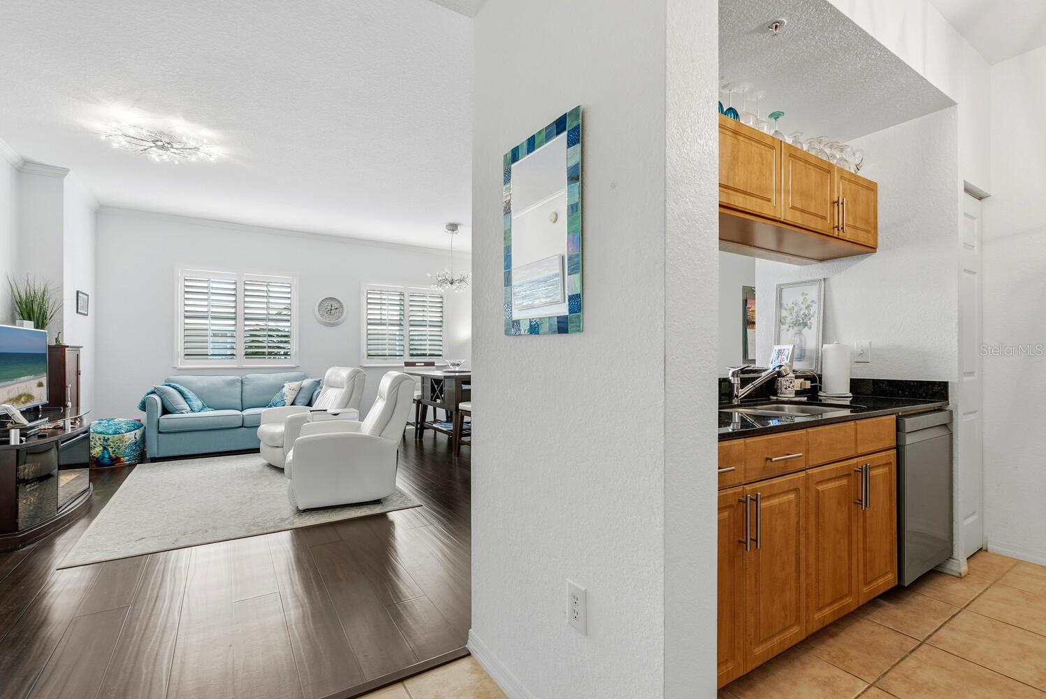 BROADWAY PROMENADE - Residential