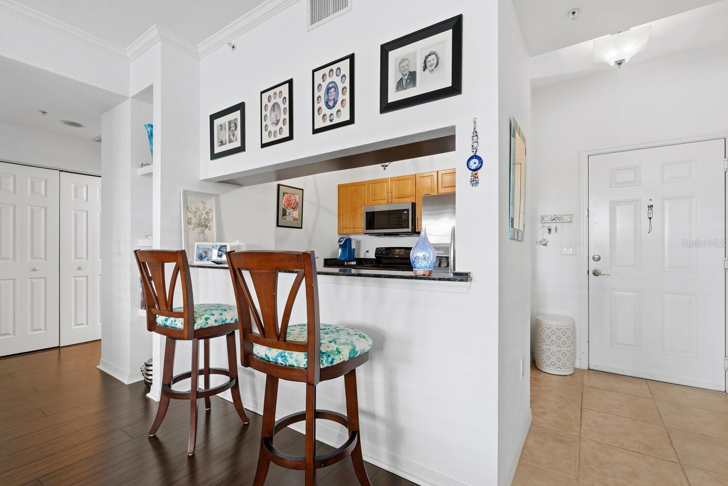 BROADWAY PROMENADE - Residential