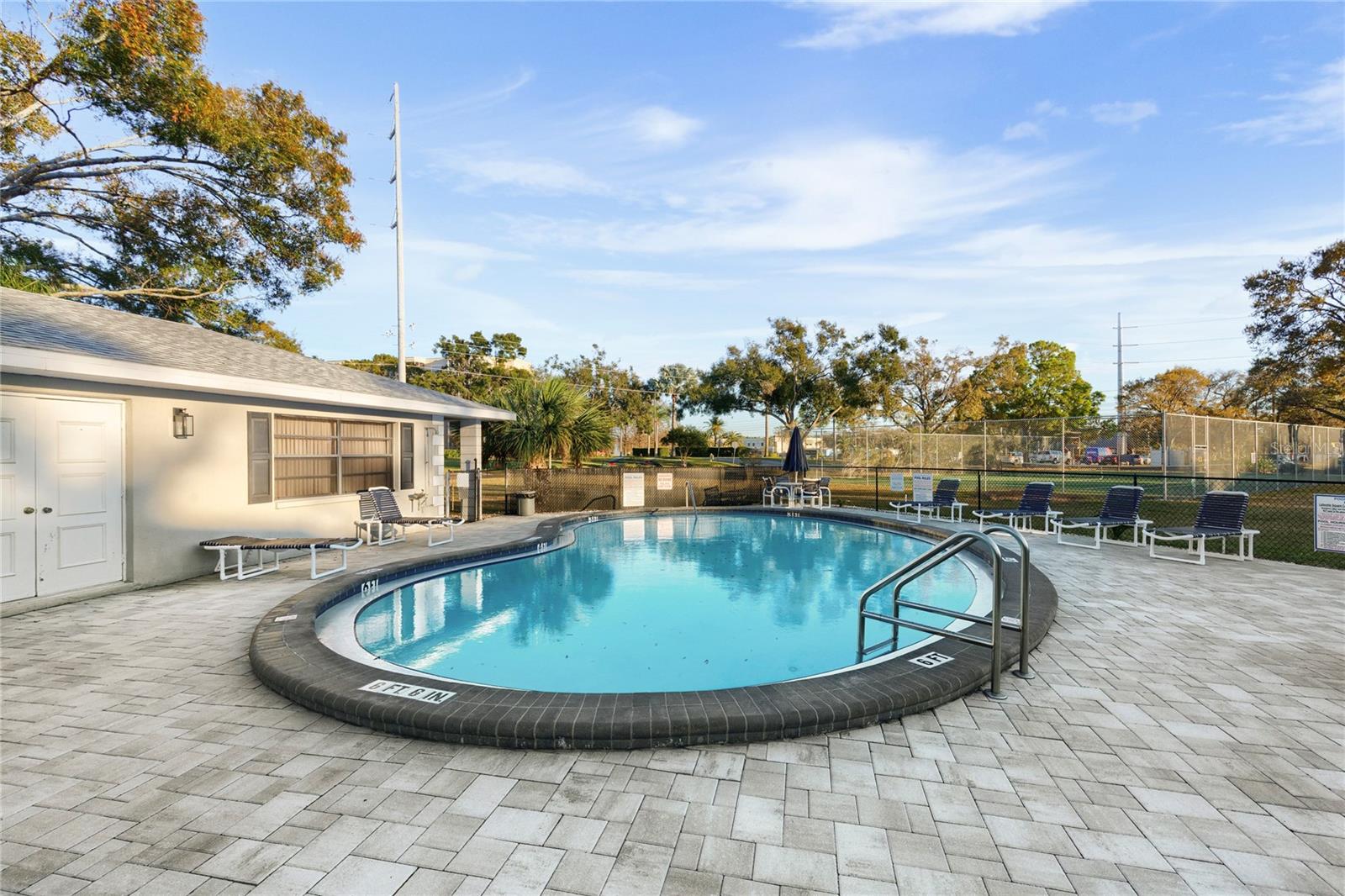 LAFAYETTE SQUARE CONDO - Residential