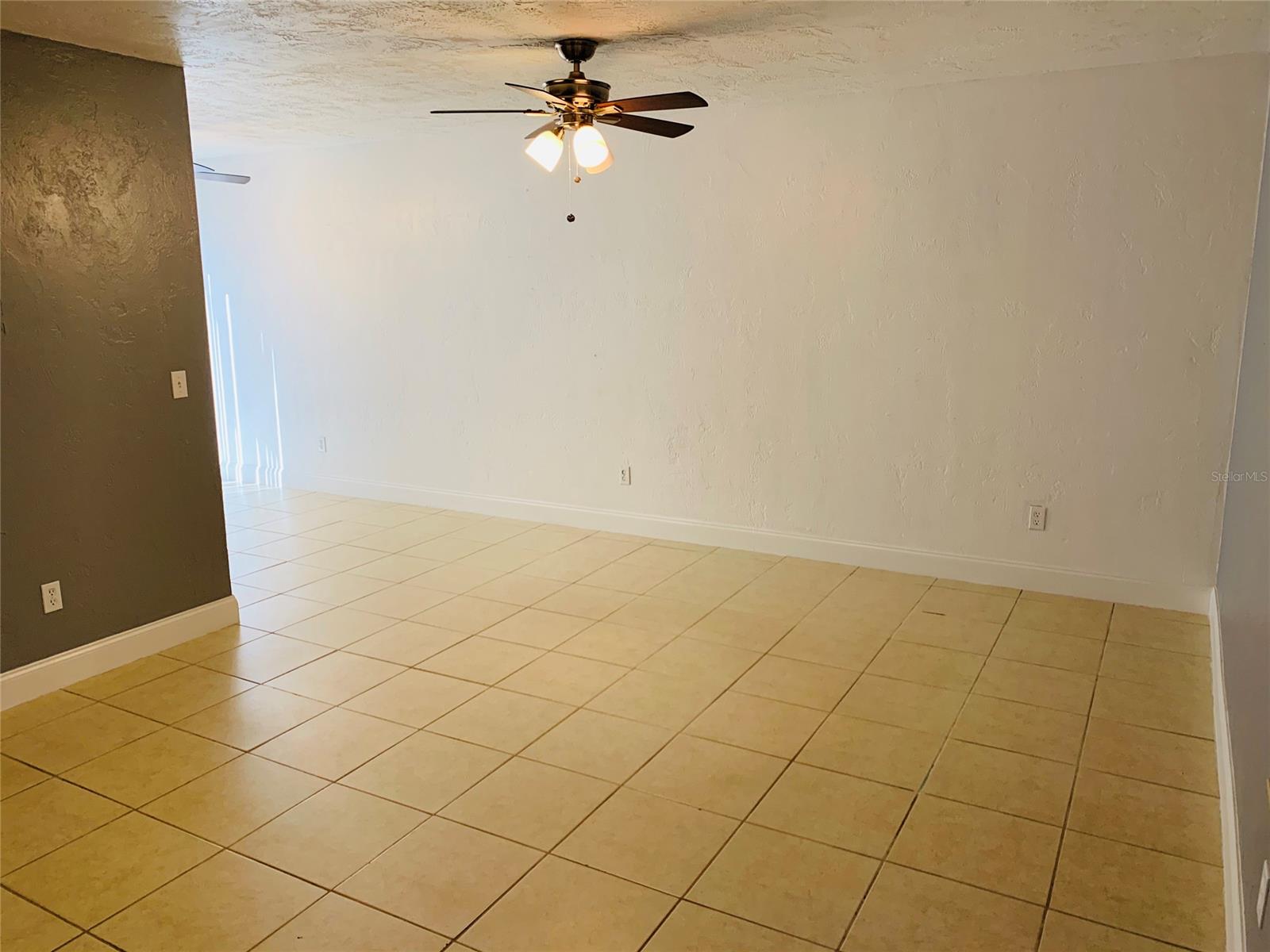 Village Green Twnhs Condo - Residential