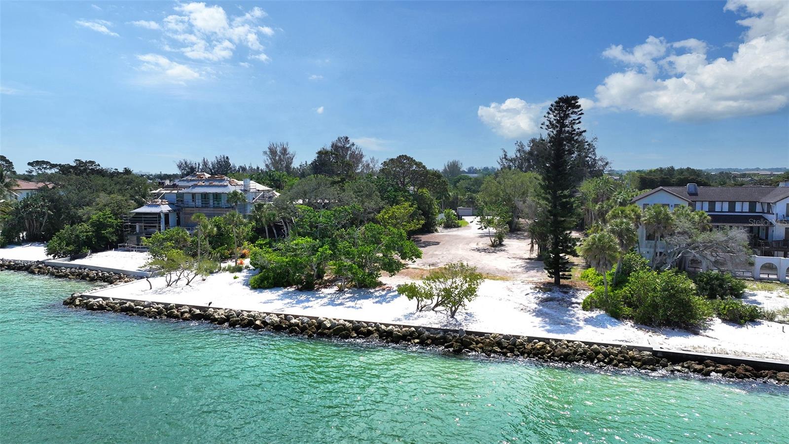 4105 SHELL ROAD

                                                                             SARASOTA                                

                                    , FL - $8,900,000