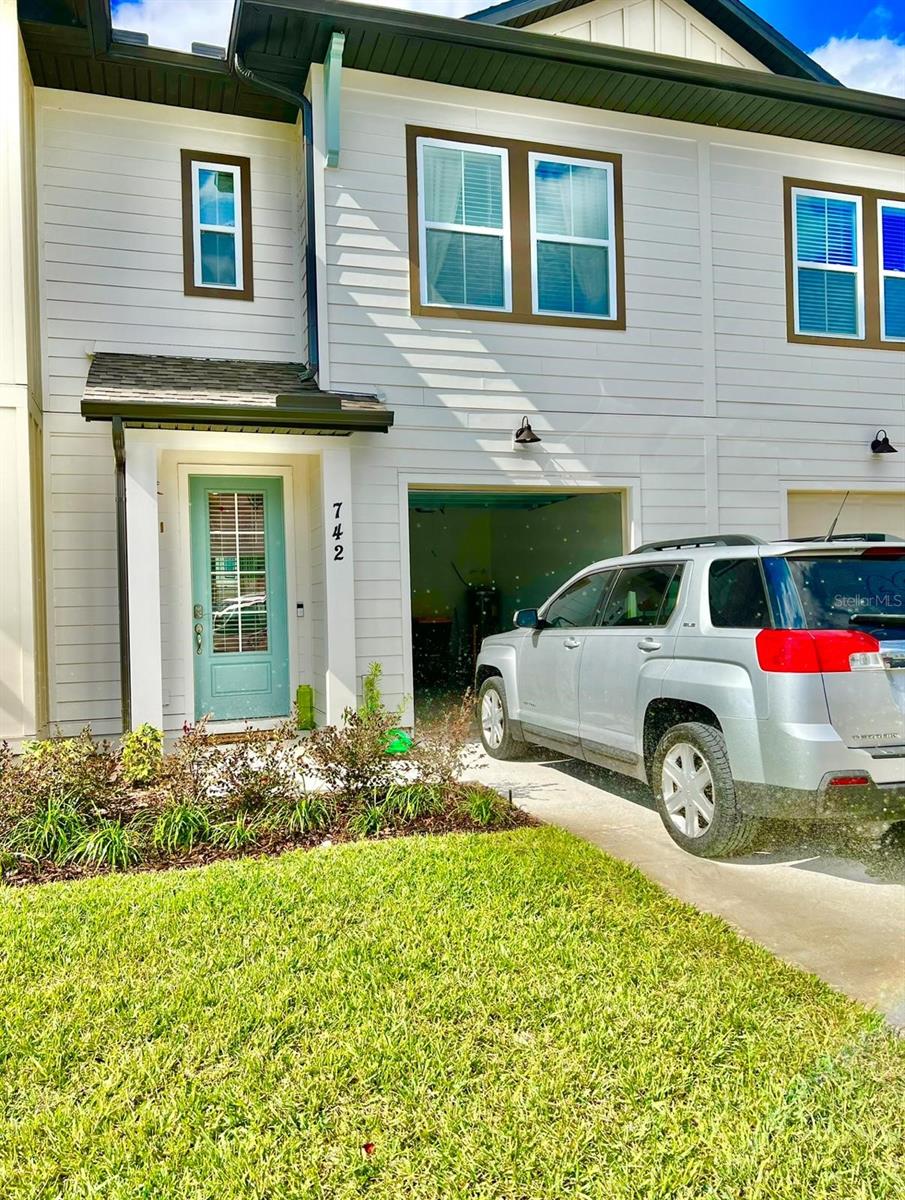 742 LONGBOAT DRIVE