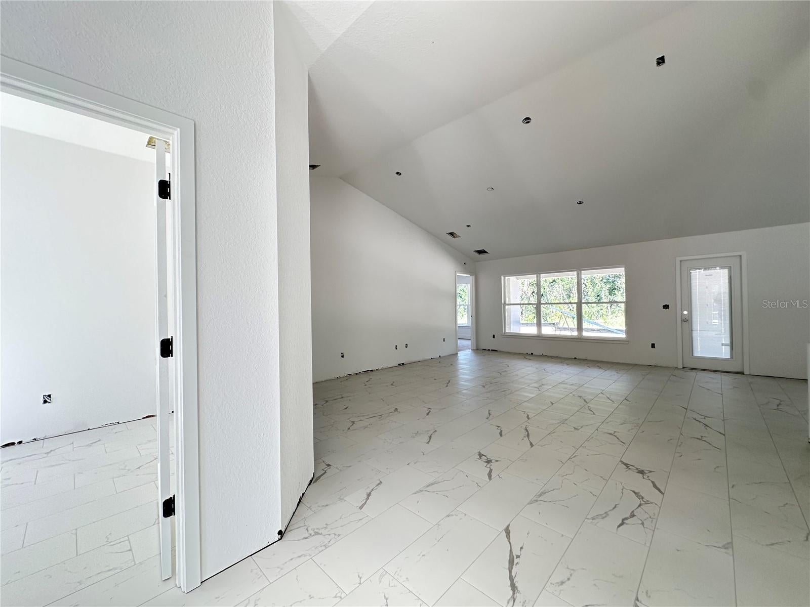 125 PECAN DRIVE