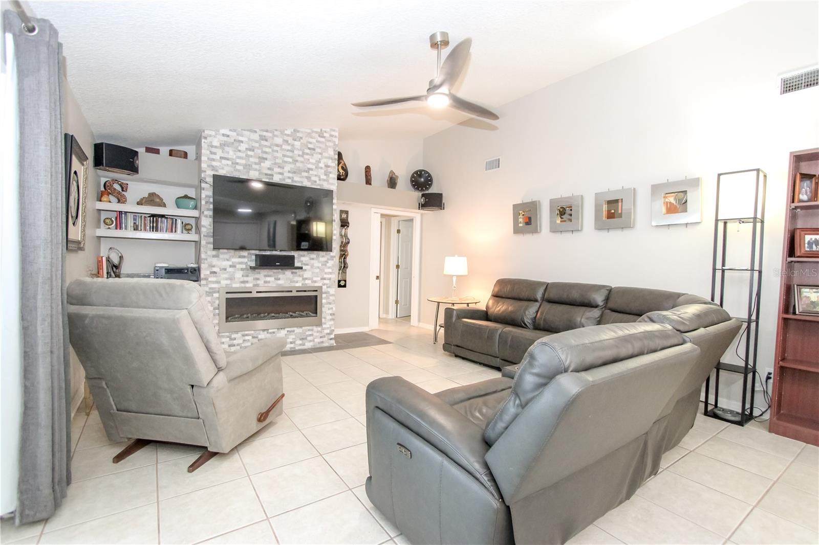 BUCKHORN SECOND ADD UNIT - Residential