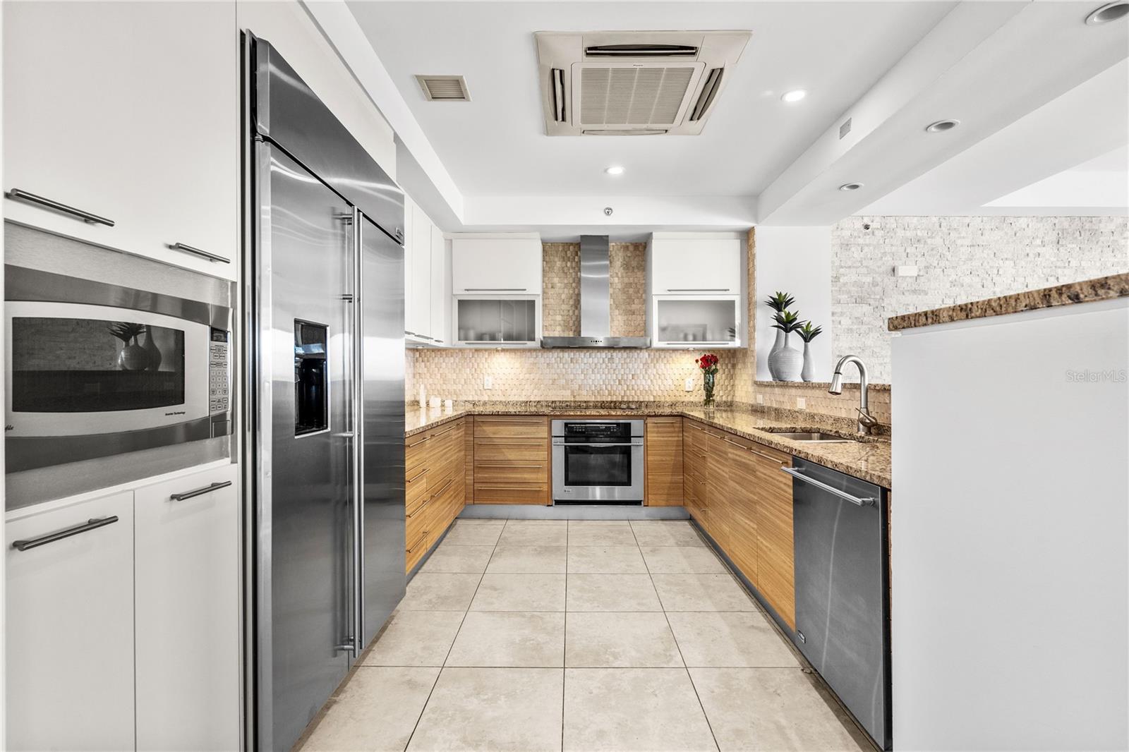 PLANTATION VILLAGE I - Residential