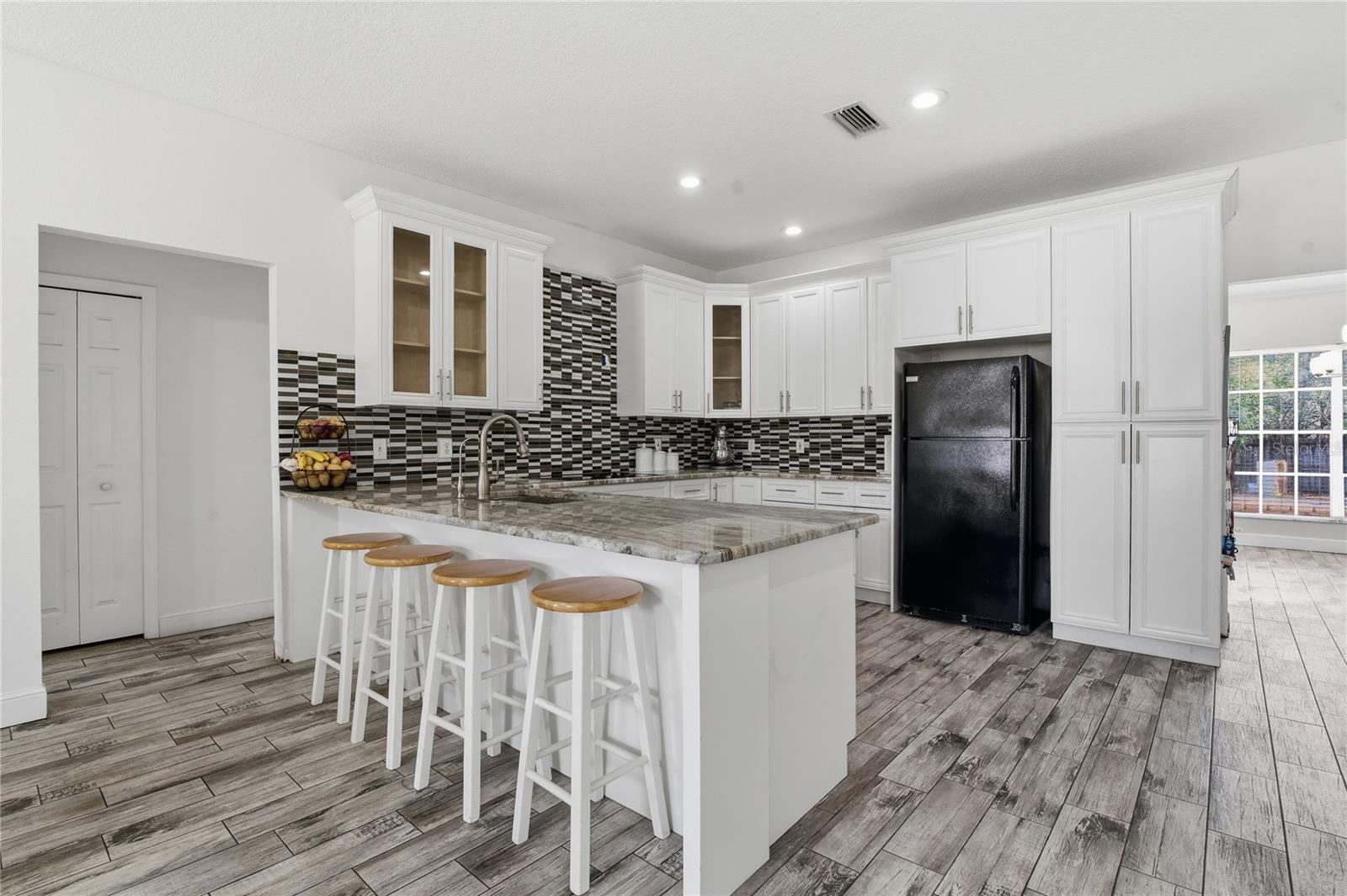 HOLLY LAKE ESTATES - Residential