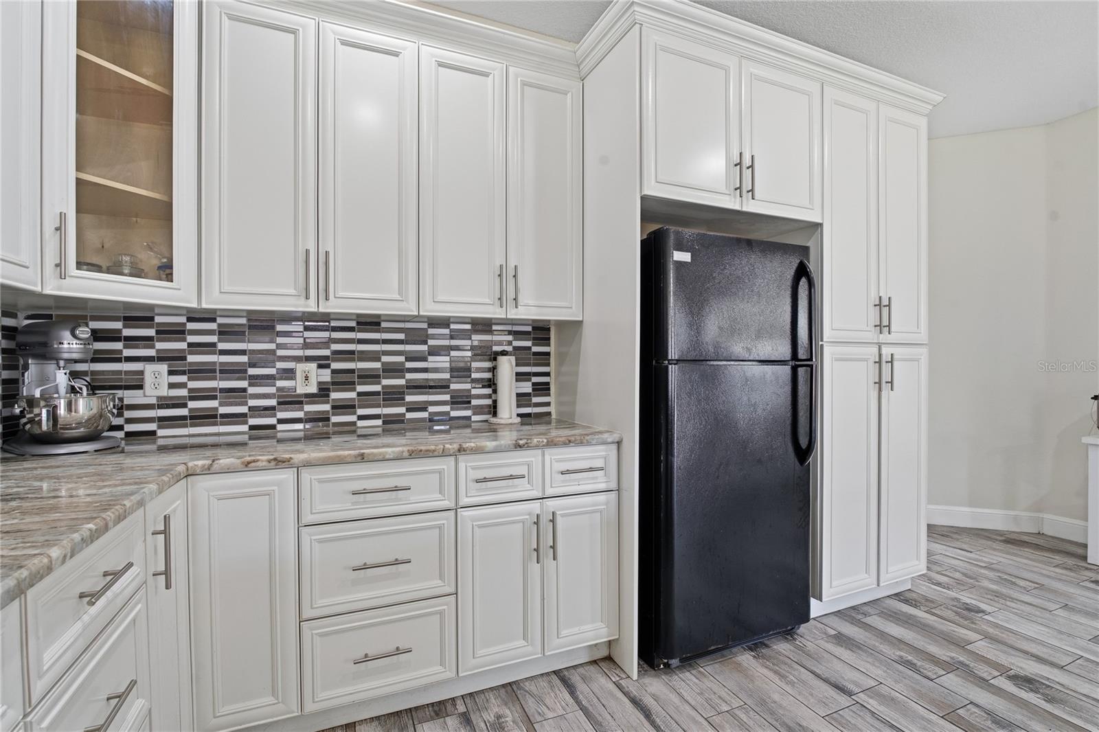 HOLLY LAKE ESTATES - Residential