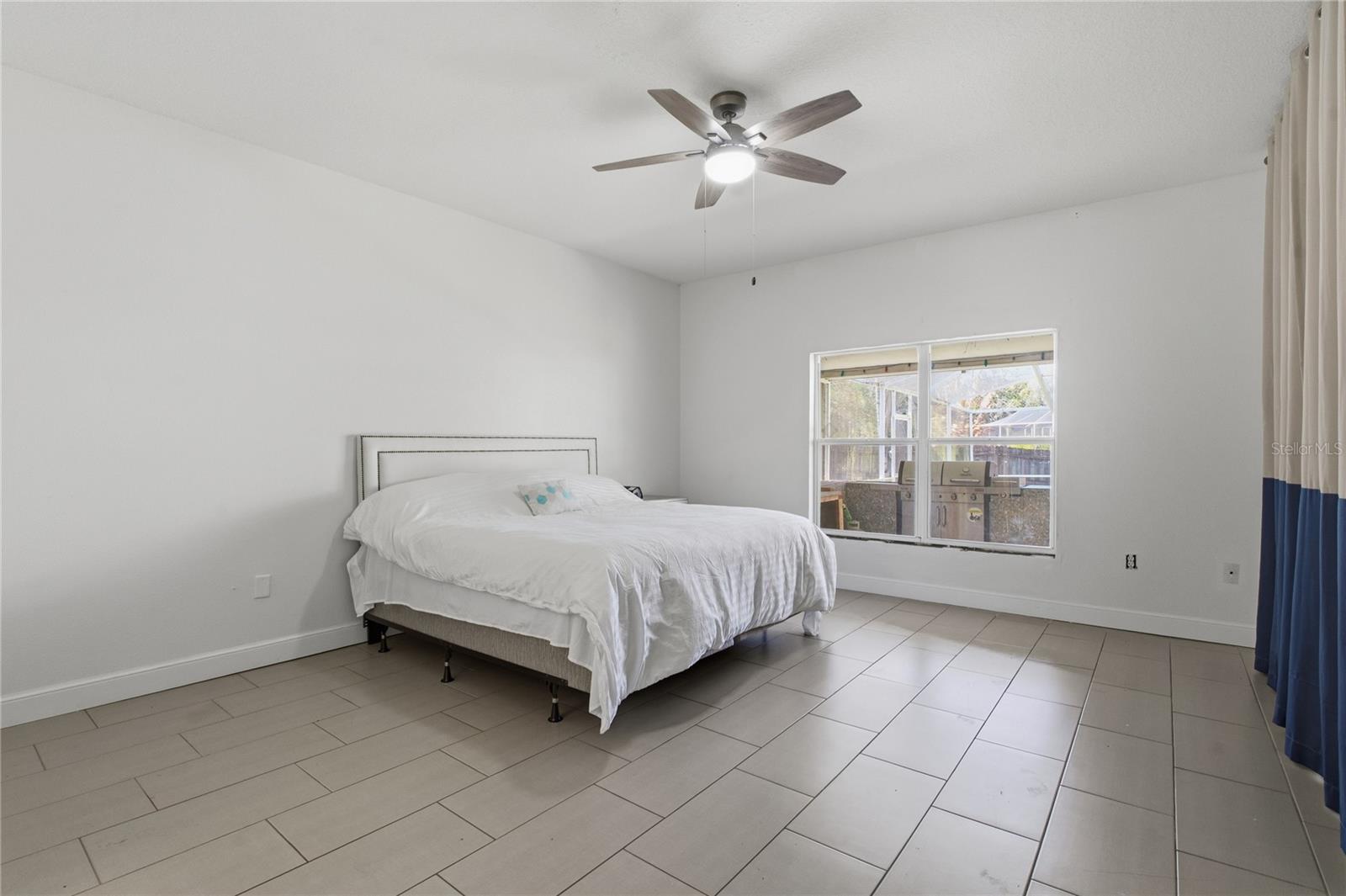 HOLLY LAKE ESTATES - Residential