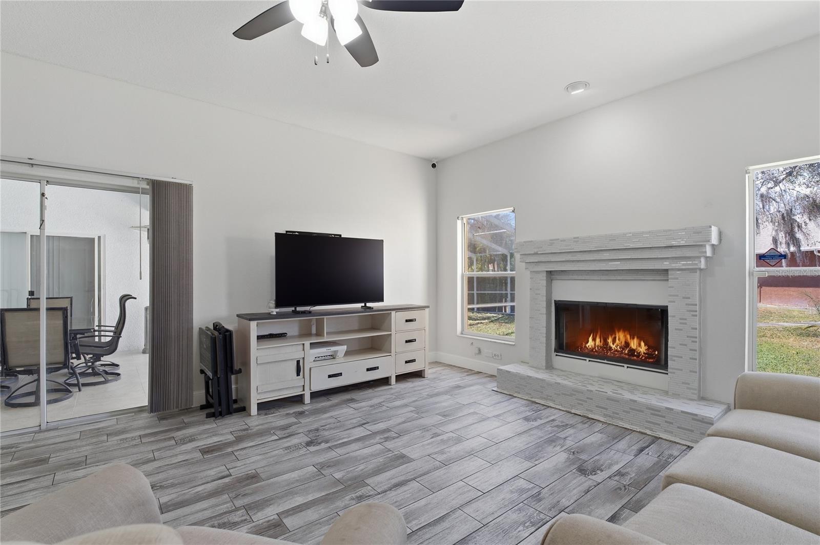 HOLLY LAKE ESTATES - Residential