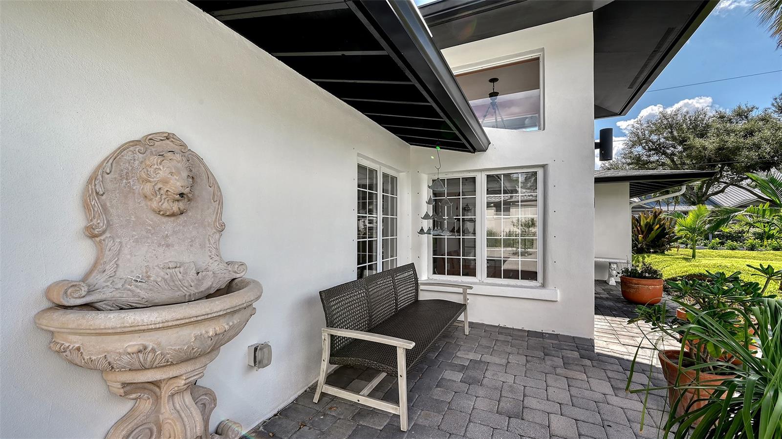 GOLDEN BEACH - Residential