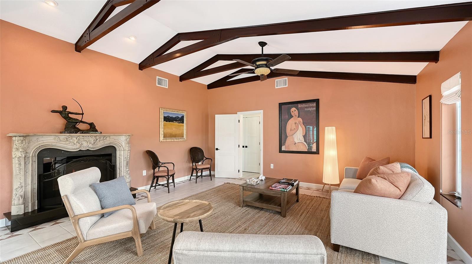 GOLDEN BEACH - Residential