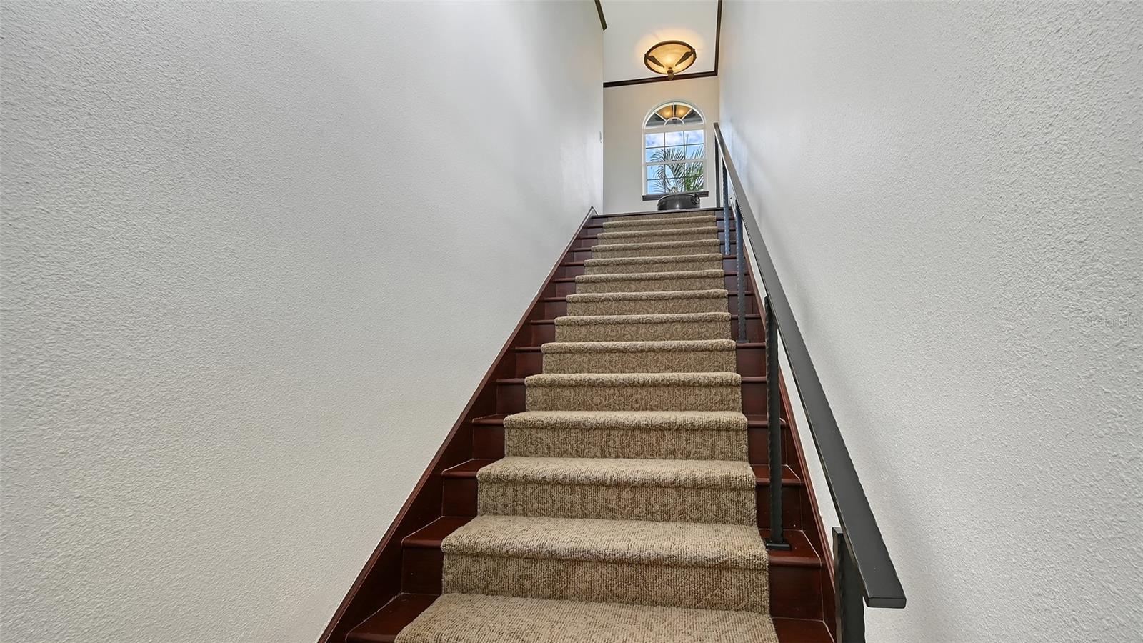 GOLDEN BEACH - Residential