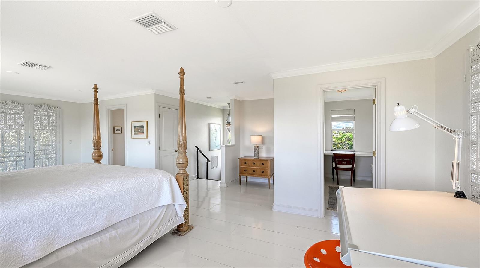 GOLDEN BEACH - Residential