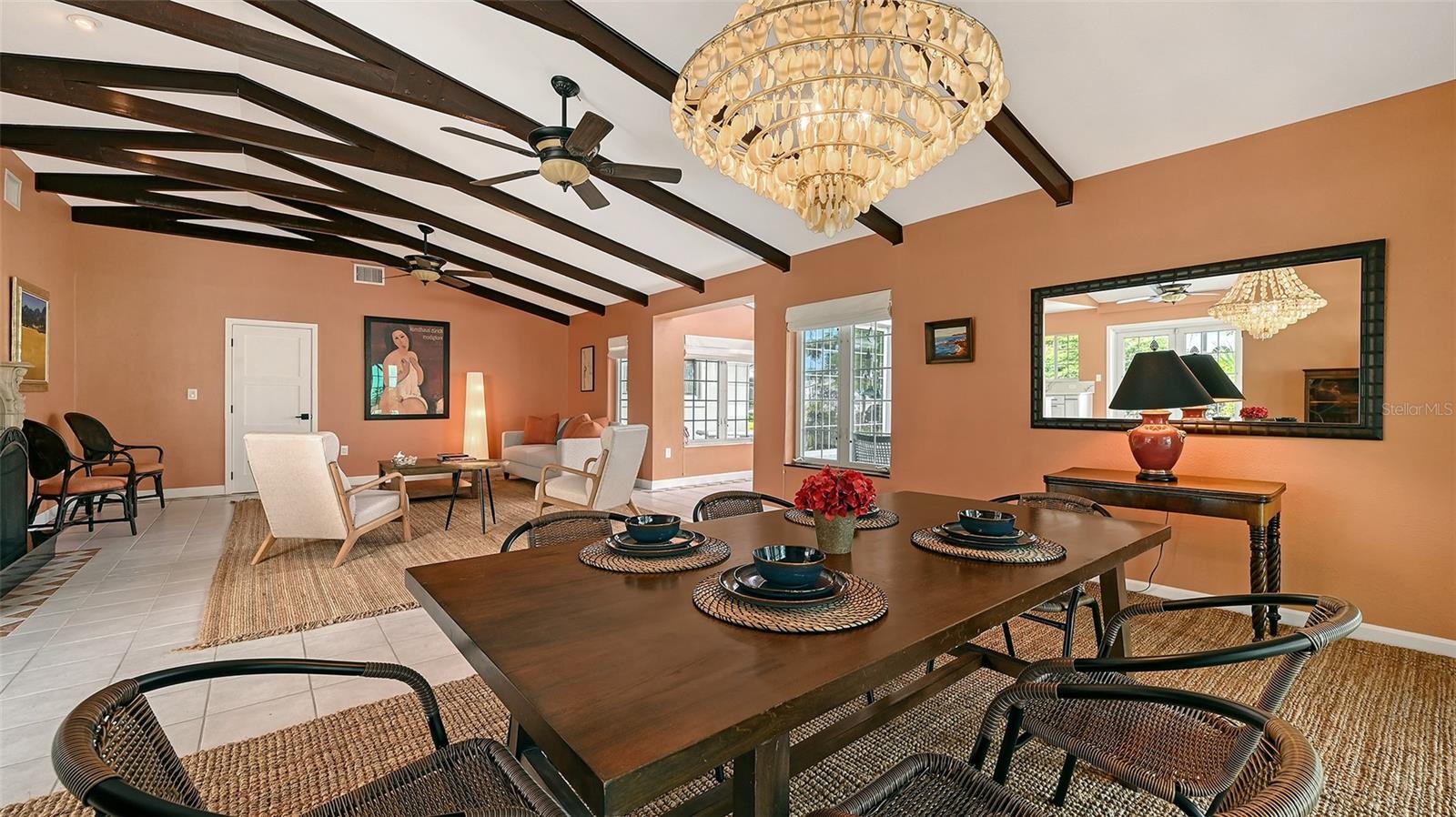 GOLDEN BEACH - Residential