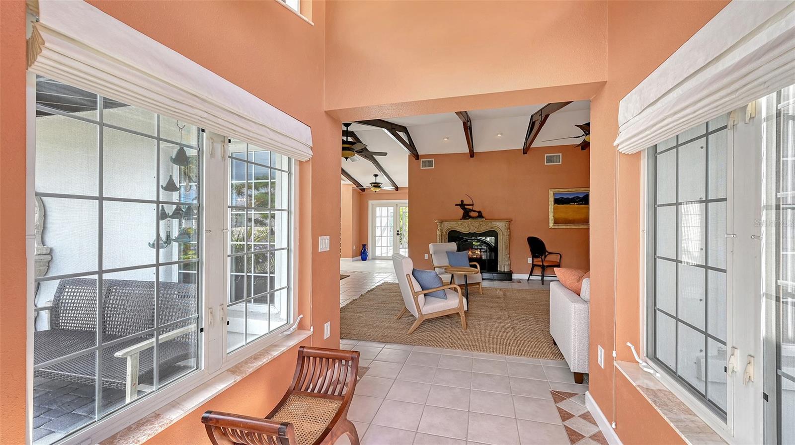 GOLDEN BEACH - Residential