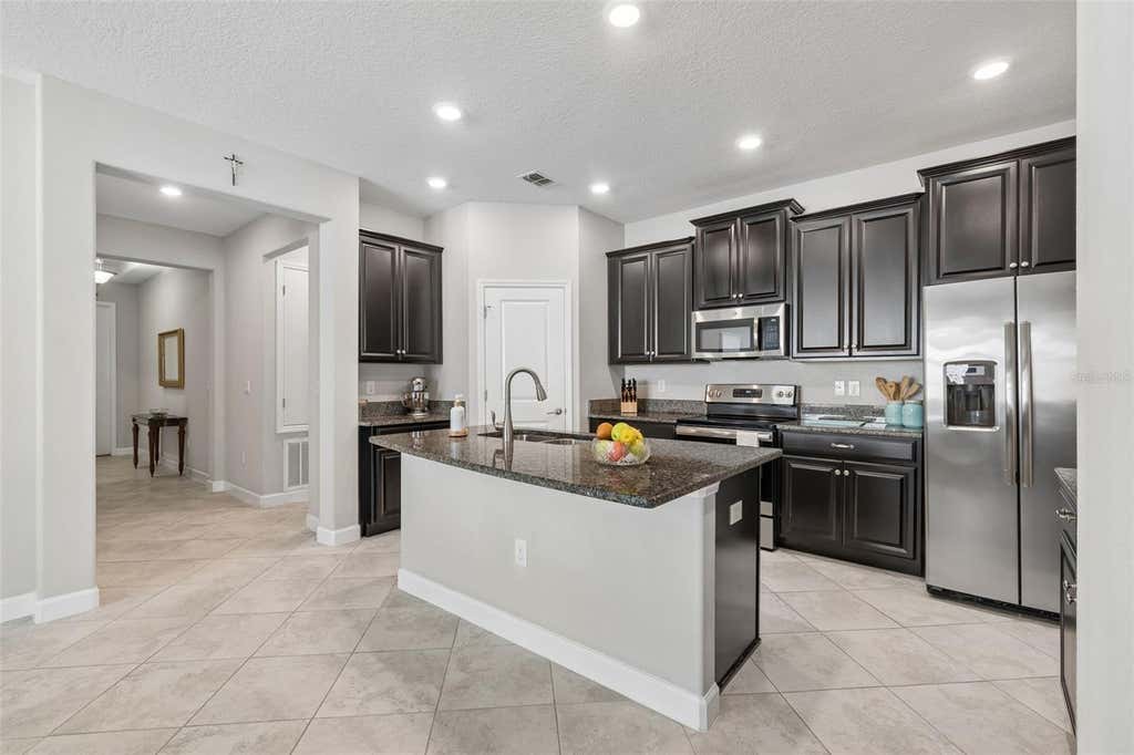 Photo of 9908 Sage Creek Drive, Ruskin, FL 33573 (MLS # TB8518575)