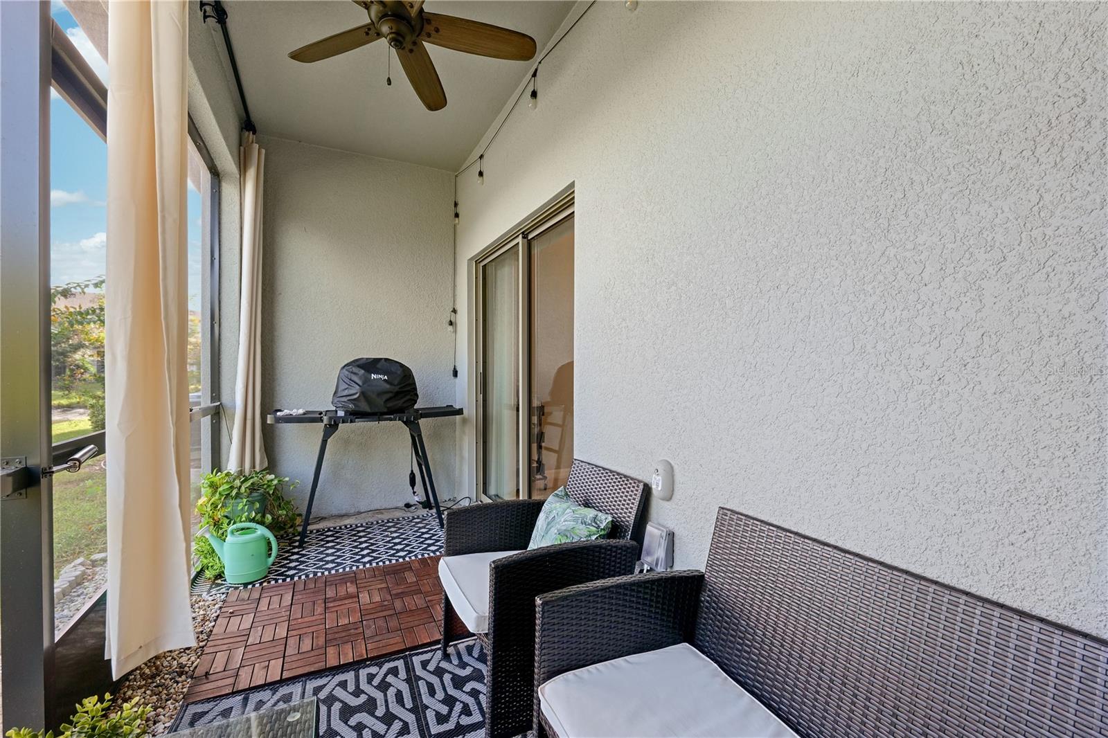 WILLOW SQUARE TWNHMS - Residential