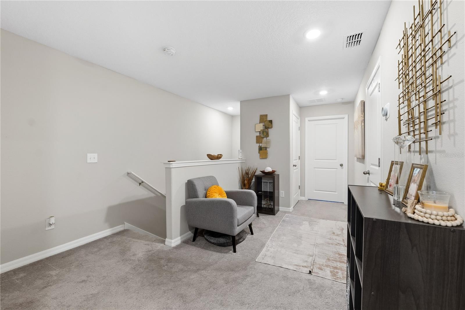 WILLOW SQUARE TWNHMS - Residential