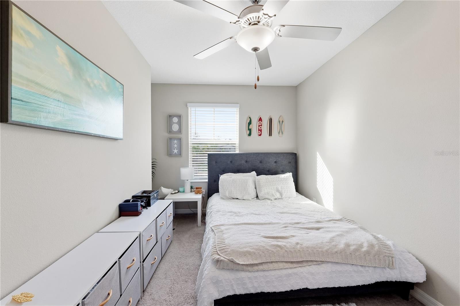 WILLOW SQUARE TWNHMS - Residential