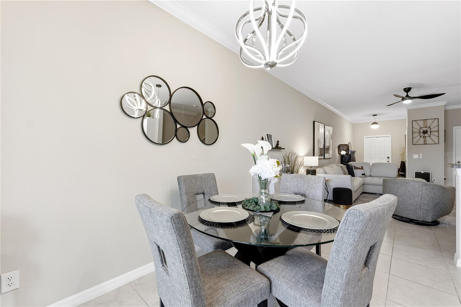 WILLOW SQUARE TWNHMS - Residential