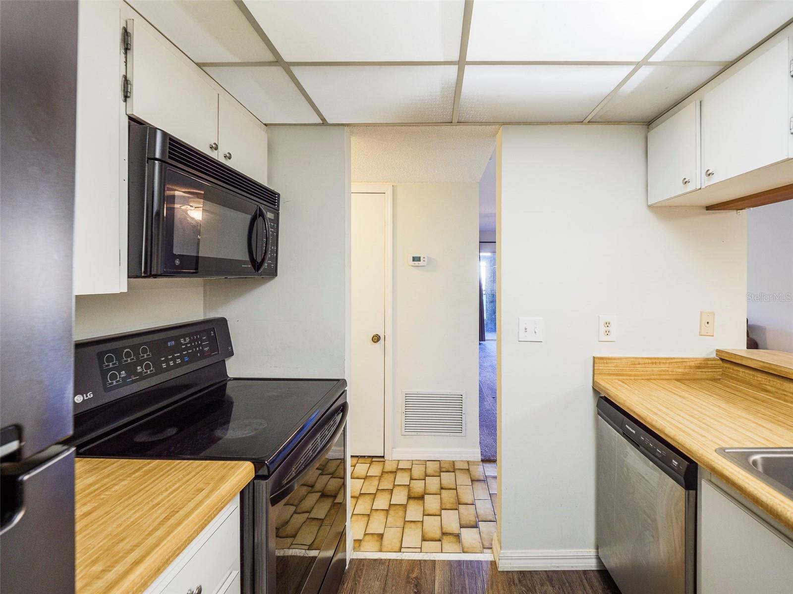 VILLAGE BROOKE SEC 2 - Residential