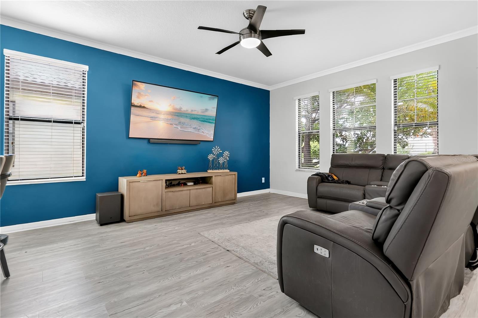 2020 FISHTAIL FERN WAY