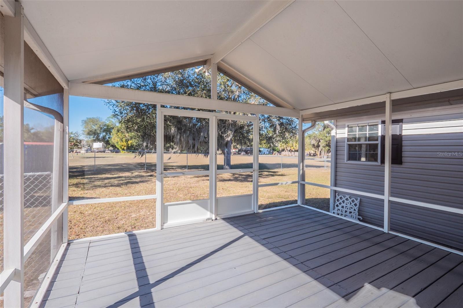 PELICAN ISLE ESTATES, 1ST ADD - Residential