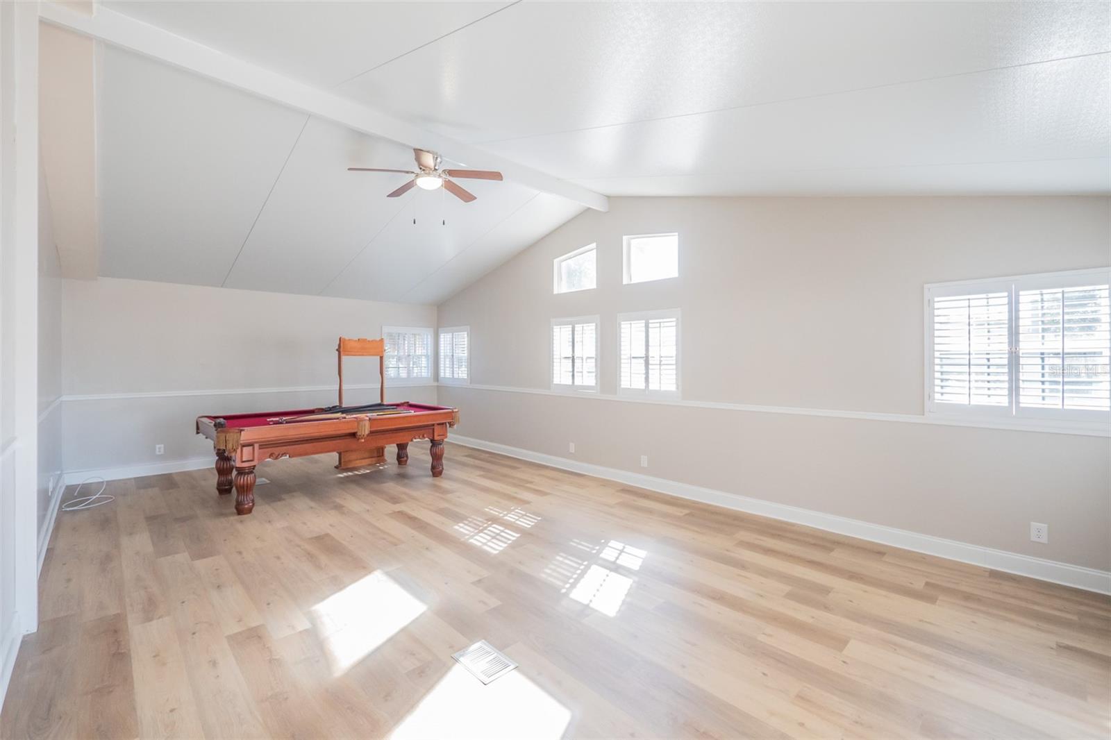 PELICAN ISLE ESTATES, 1ST ADD - Residential