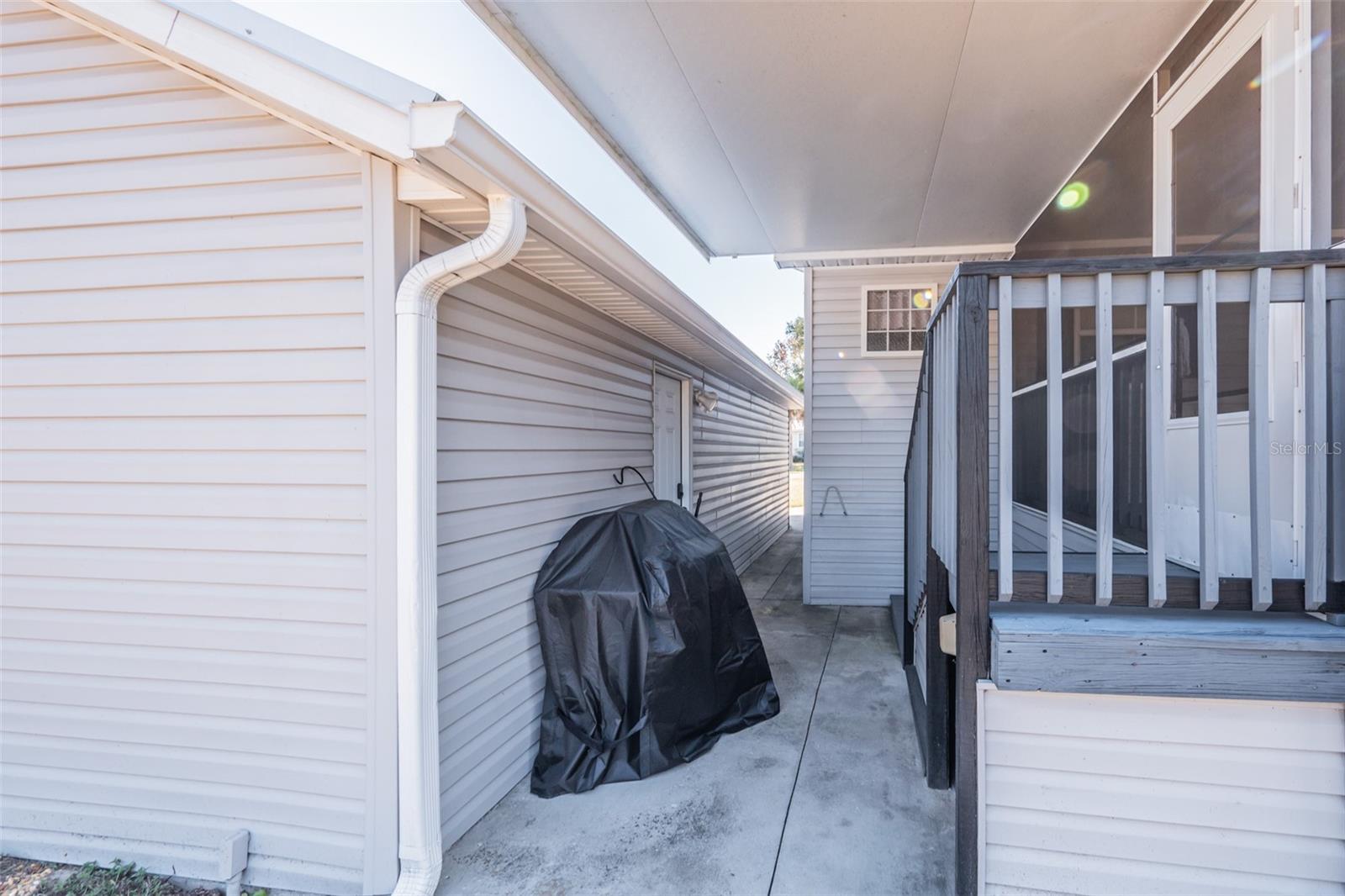 PELICAN ISLE ESTATES, 1ST ADD - Residential