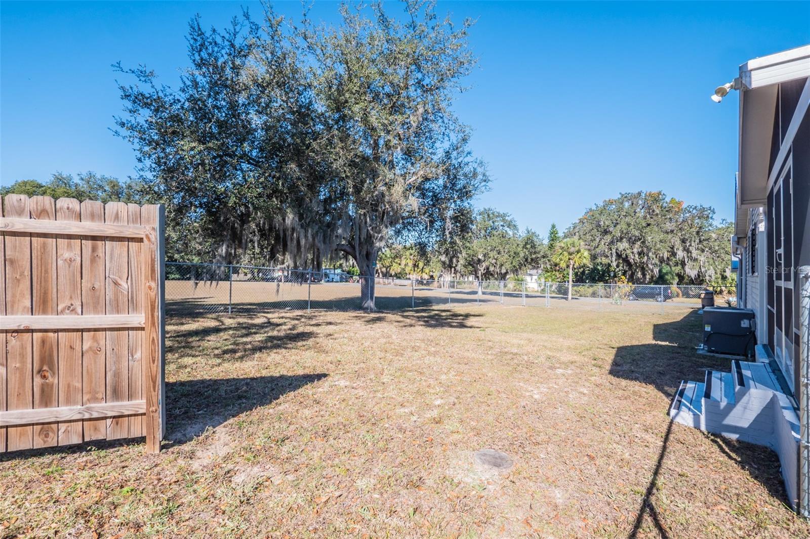 PELICAN ISLE ESTATES, 1ST ADD - Residential
