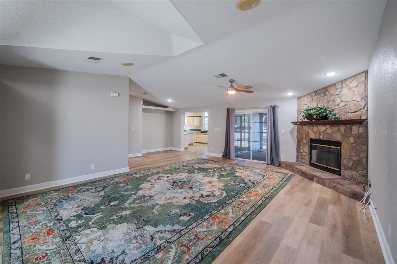 PELICAN ISLE ESTATES, 1ST ADD - Residential