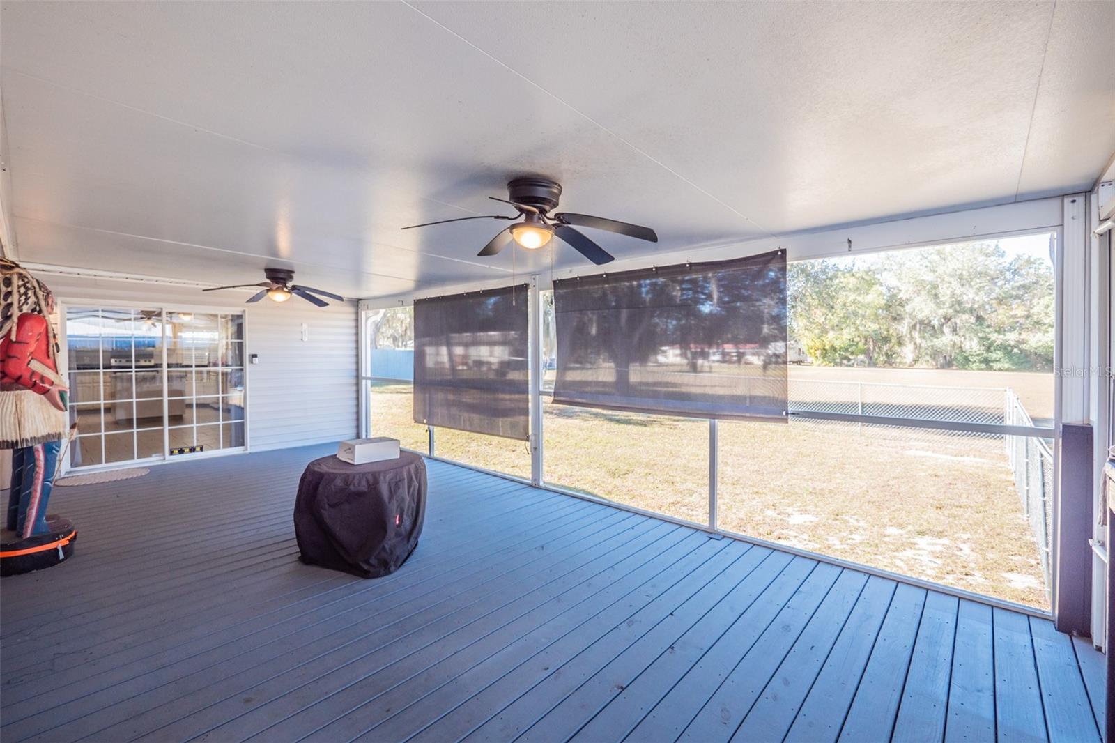 PELICAN ISLE ESTATES, 1ST ADD - Residential