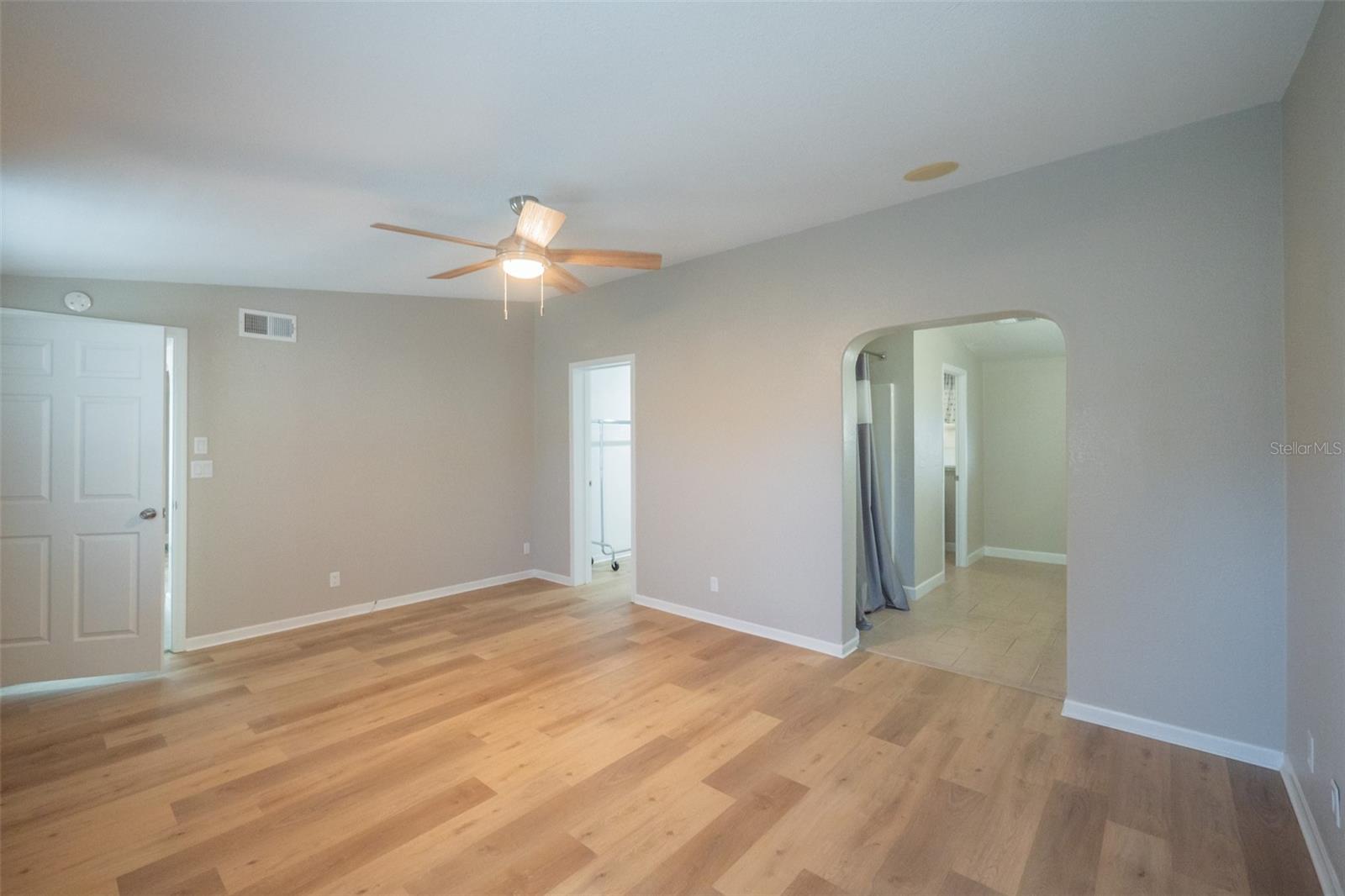 PELICAN ISLE ESTATES, 1ST ADD - Residential