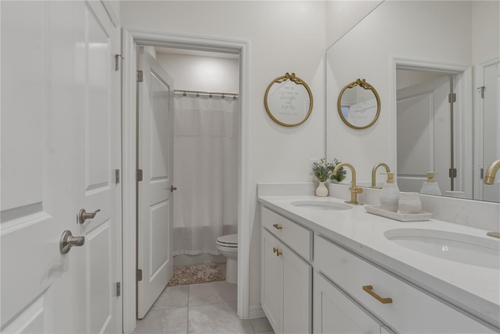 BRIARWOOD PH 2 & 3 PB 38 PG 94 - Residential