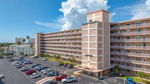 Photo of 1847 Shore Drive S #509, St Petersburg, FL 33707 (MLS # TB8520277)
