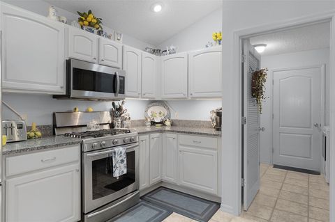 Tiny photo for 16840 SE 85th Sapelo Court, The Villages, FL 32162 (MLS # G5113557)