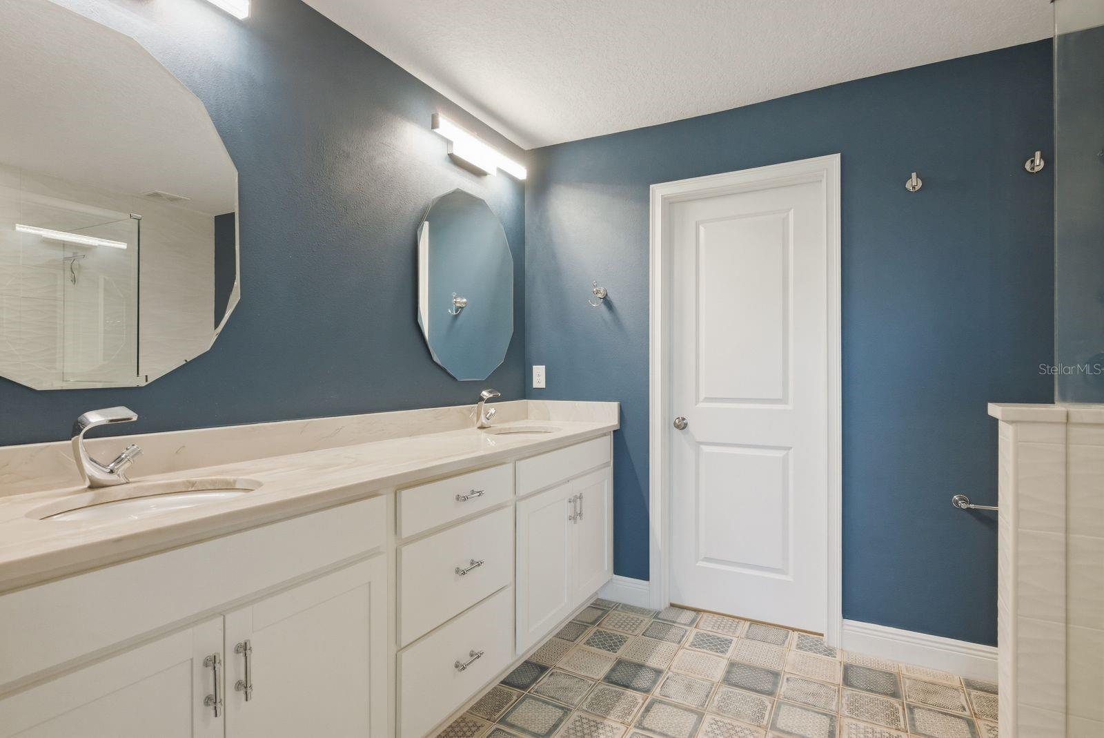 BAYSIDE TERRACE - Residential