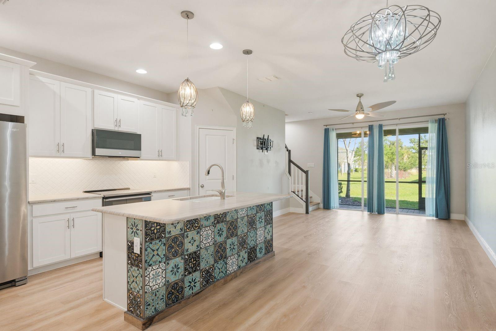 BAYSIDE TERRACE - Residential