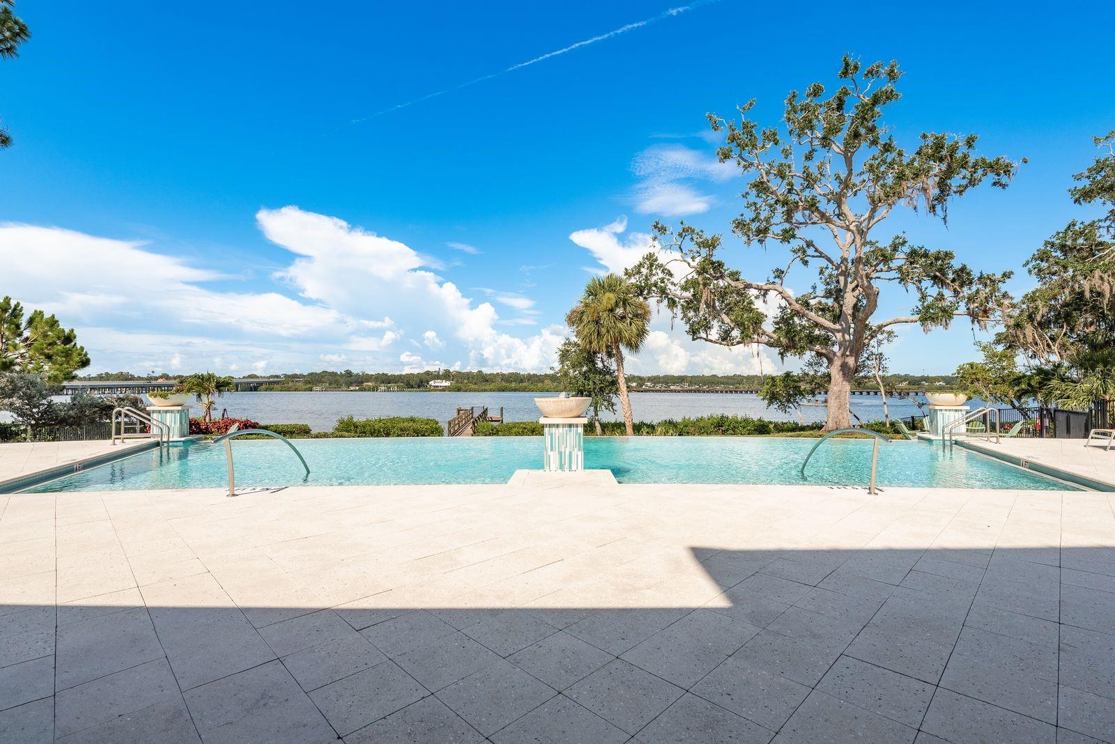 BAYSIDE TERRACE - Residential