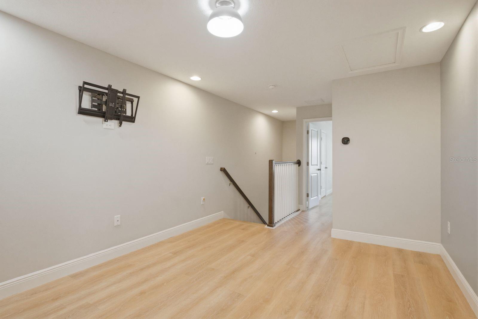 BAYSIDE TERRACE - Residential